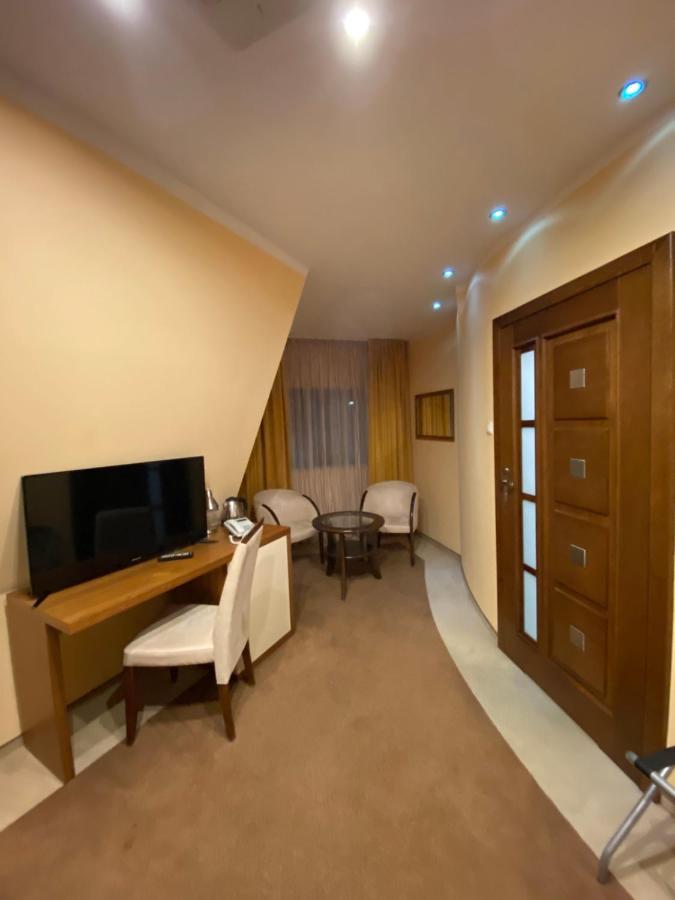 Hotel City Park บาร์ลิเนค ภายนอก รูปภาพ